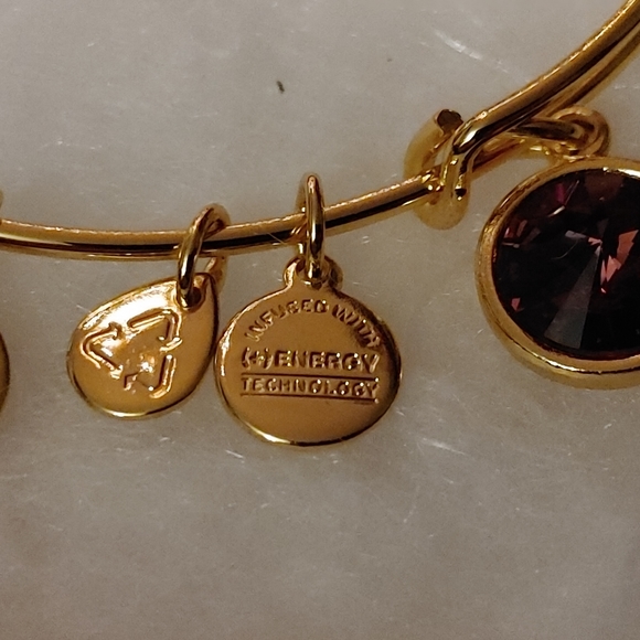 Elegant Amethyst Bracelet - Picture 2 of 4